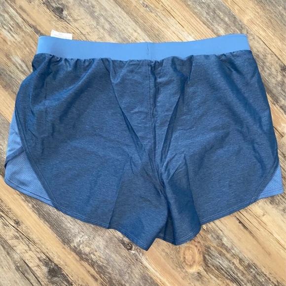 NWOT Under Armour HEATGEAR Shorts, M - Picture 7 of 7